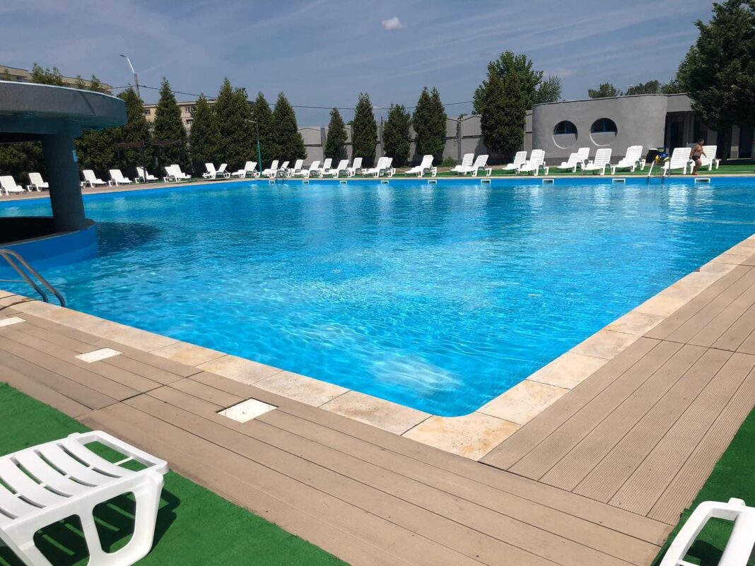 Primăria Rovinari redeschide ștrandul
