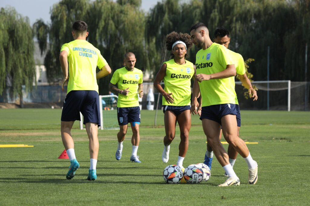 „U“ Craiova – Rapid, un meci de totul sau nimic