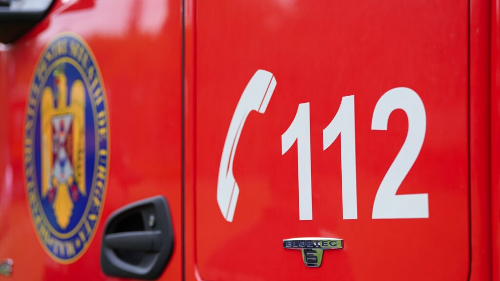 Incendiu într-un cămin militar din Bucureşti. O persoană a murit