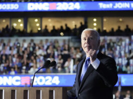 Preşedintele Joe Biden a primit ovaţii când a urcat pe scenă