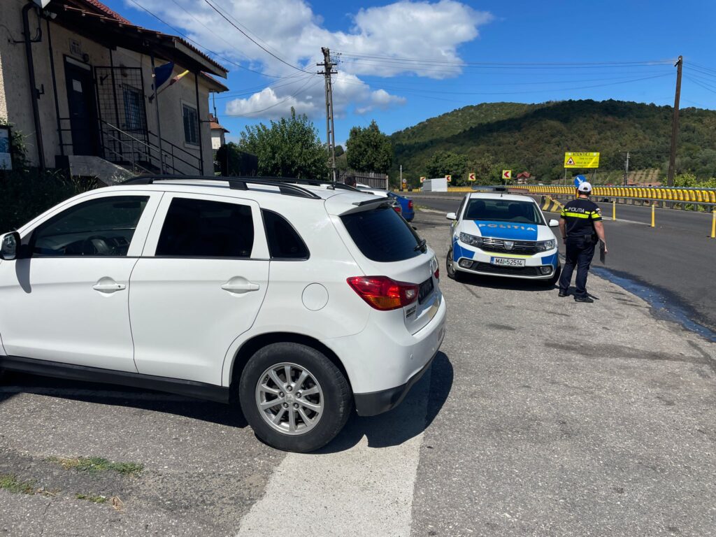 Vâlcea: Efectua transport public de persoane contra cost fără autorizație