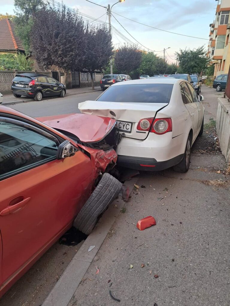Băut și fără permis a avariat 7 mașini în Târgu Jiu