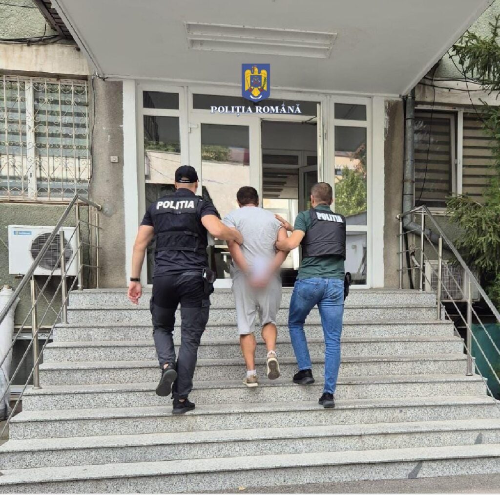 Un bărbat din Scornicești care a bătut un câine a fost reținut de polițiști