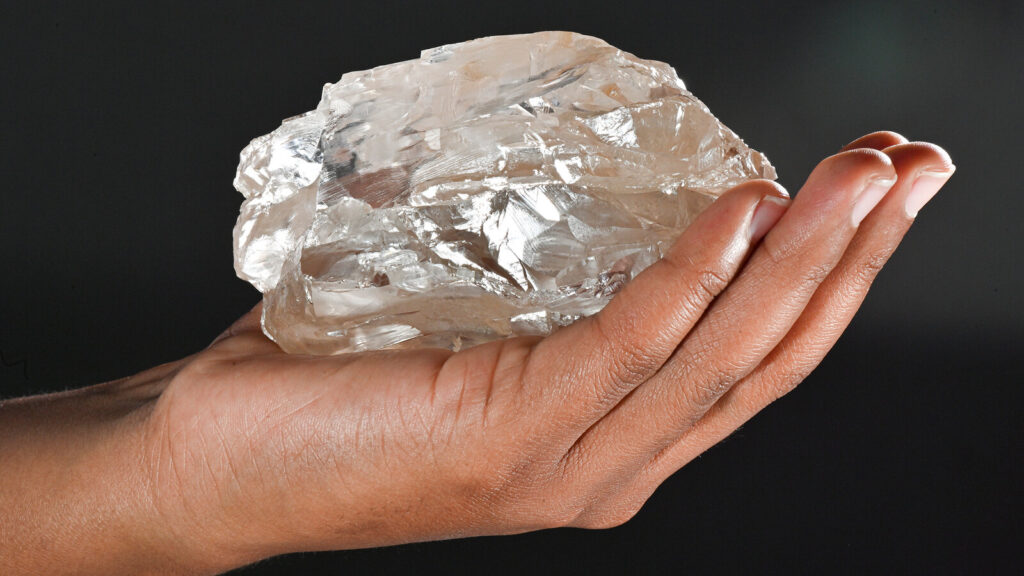 (VIDEO) Al doilea cel mai mare diamant din lume, găsit în Botswana