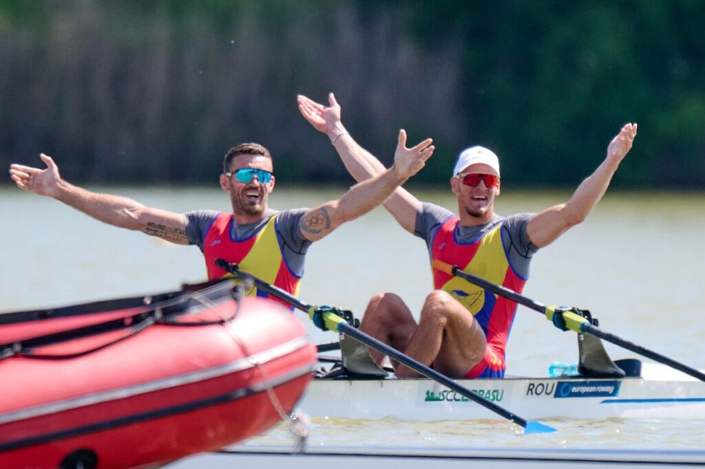 JO 2024 / Canotajul românesc scrie istorie! Enache şi Cornea au luat AURUL OLIMPIC la dublu vâsle