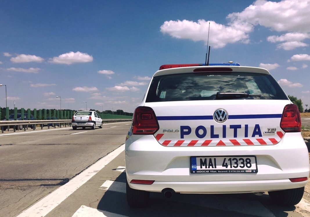 Olt: Trafic blocat pe DN 6