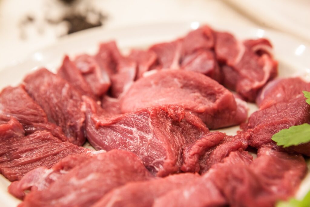 Consumul de carne roşie, risc mai mare de diabet de tip 2