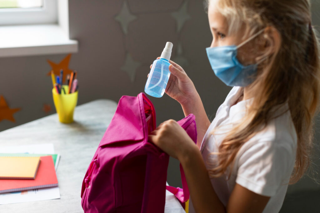 Începe sezonul răcelilor? Sfaturile pediatrului la început de an școlar