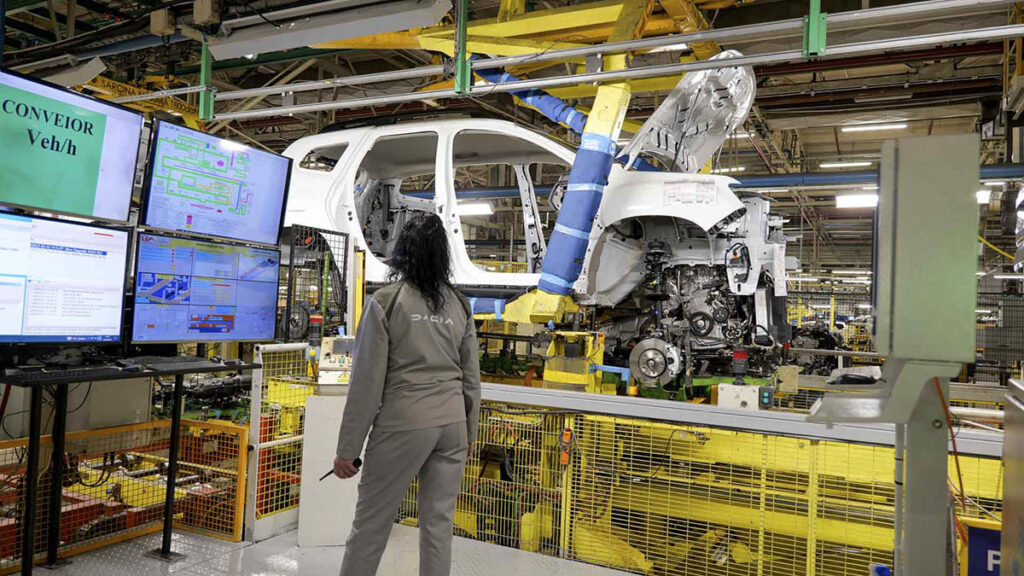 Dacia se pregătește de la 1 octombrie de o „reorganizare a companiei”