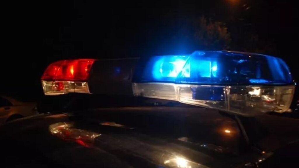 O bătrână a scăpat de viol după ce și-a muşcat agresorul de gură