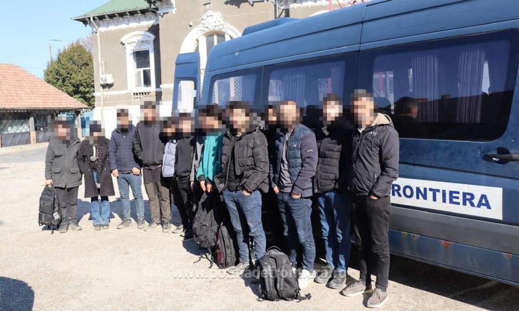 Dolj: Paisprezece sirieni au încercat să intre ilegal în ţară