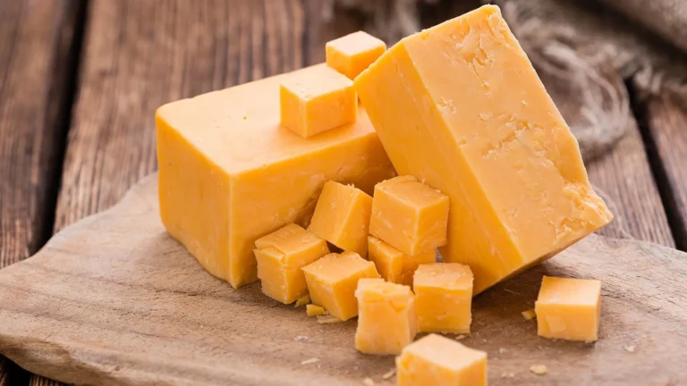 A fost prins hoțul care a furat 22 de tone de brânză Cheddar