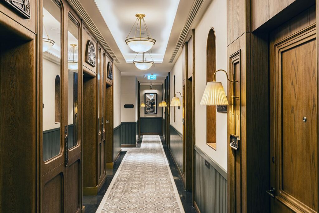Hotel Central a fost primul hotel din Macao care a instalat un lift