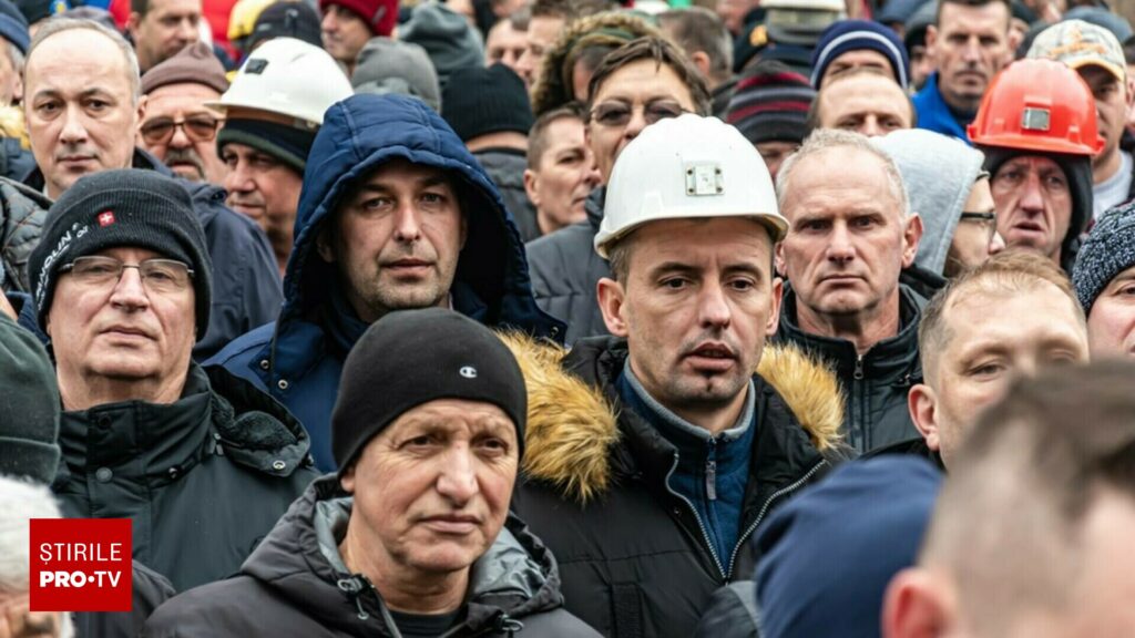 Minerii, energeticienii și siderurgiștii organizează un miting în fața Guvernului României