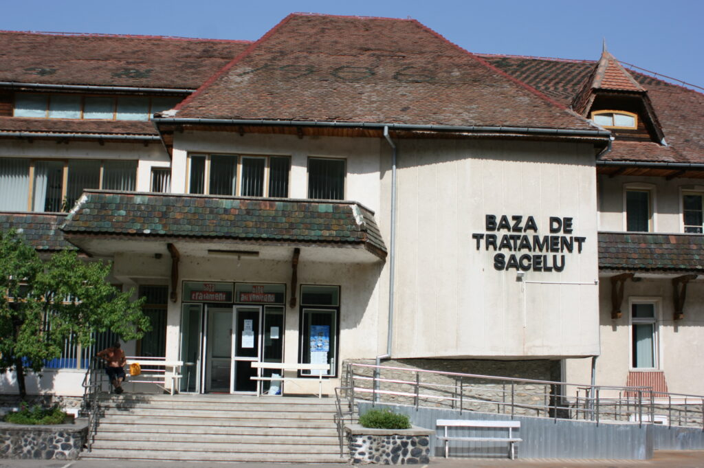 Prestatorul de servicii al CEO vrea să reînvie Baza de Tratament de la Săcelu