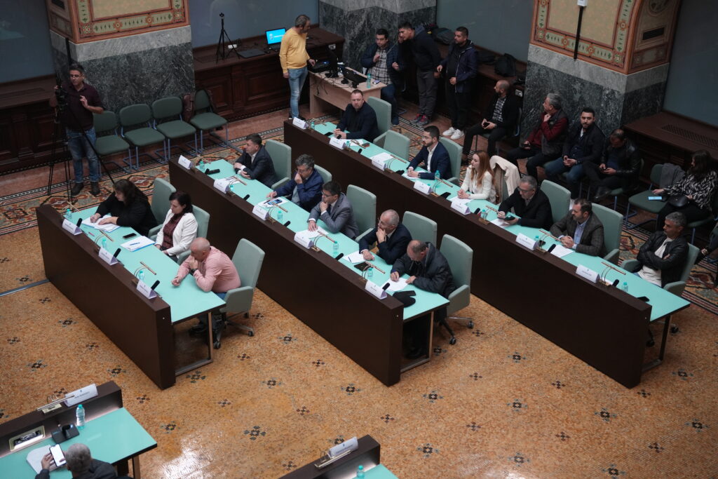 Grabă mare la Primărie. Nu e timp de întrebări!
