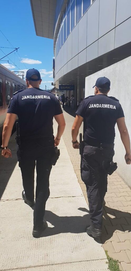 Mehedinți: Pacient fugit din secția de psihiatrie, prins de jandarmi