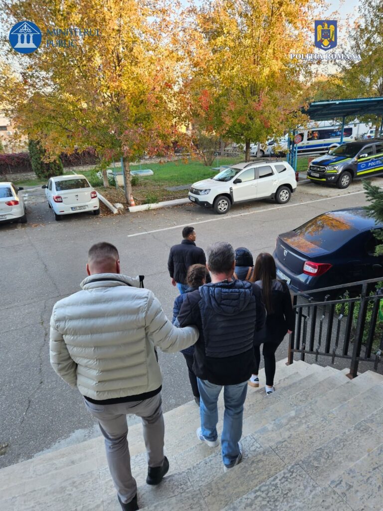 (VIDEO) Mehedinți: Percheziții și rețineri în cadrul operațiunii Jupiter