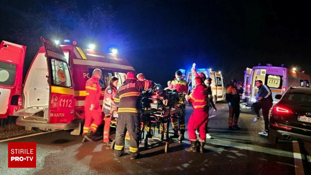 Bărbat reţinut după ce s-a urcat la volanul unui tractor băut şi fără permis, provocând un accident în care au murit trei persoane