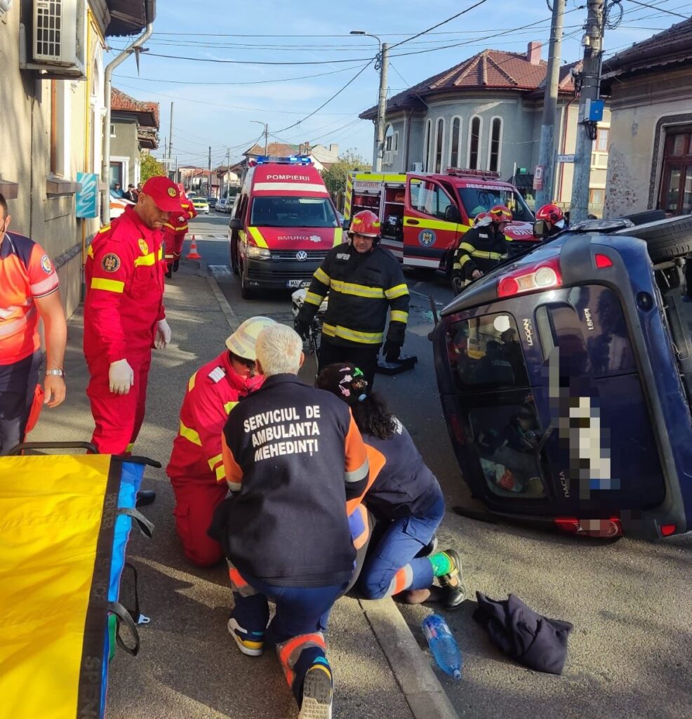 Două persoane rănite în urma unui accident produs în Drobeta-Turnu Severin