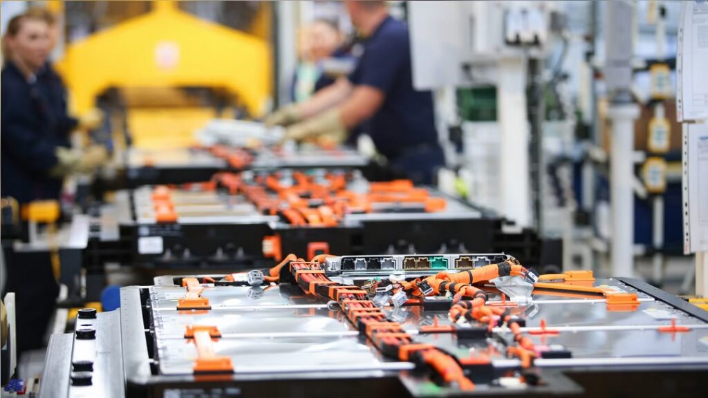 Ford Otosan a inaugurat noua linie de ansamblare a bateriilor destinată producției de vehicule electrice în România
