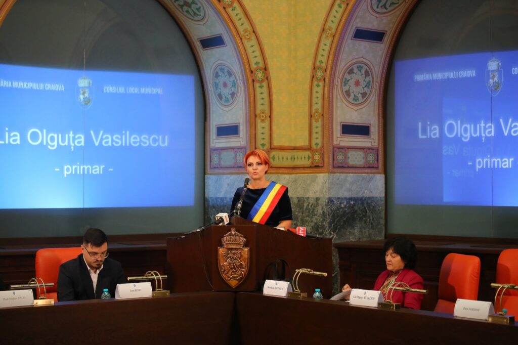 Consilierii locali și primarul Lia Olguța Vasilescu au depus jurământul pentru un nou mandat