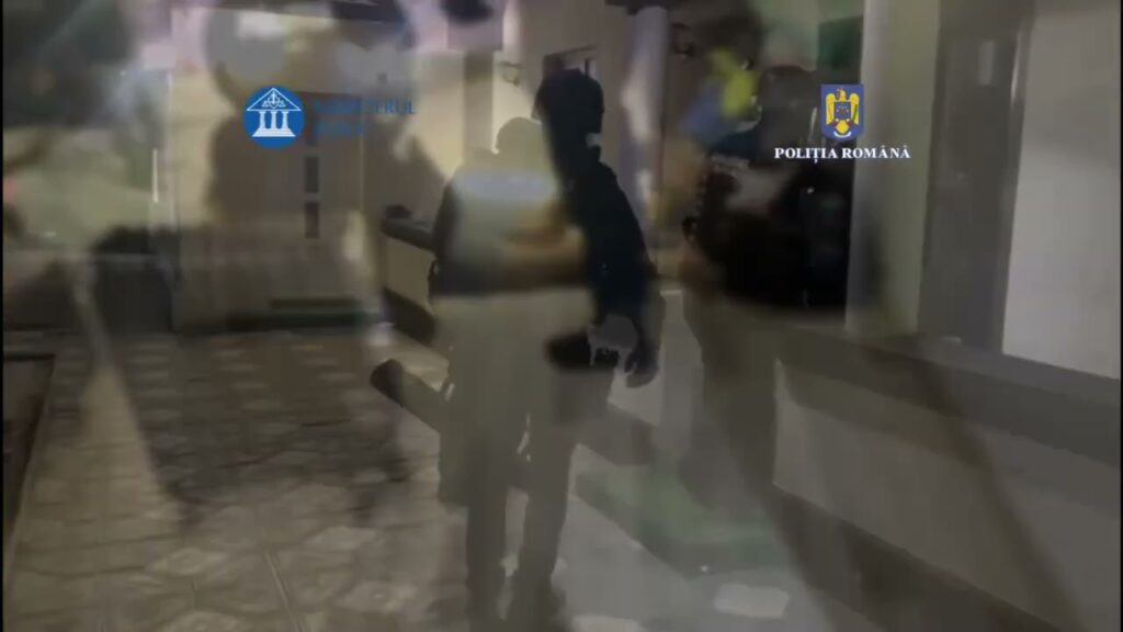 (VIDEO) 21 de percheziții în București