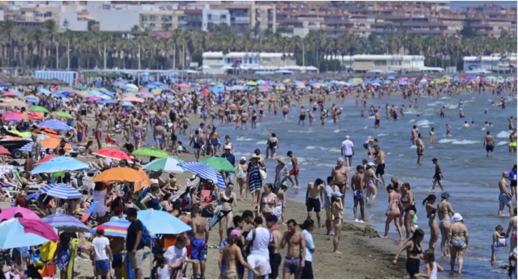 Spania , număr record de turiști în această vară