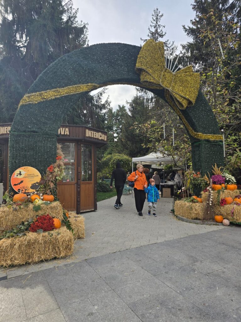 Ce magii și aventuri îi mai așteaptă în acest weekend pe craioveni la Târgul de Halloween