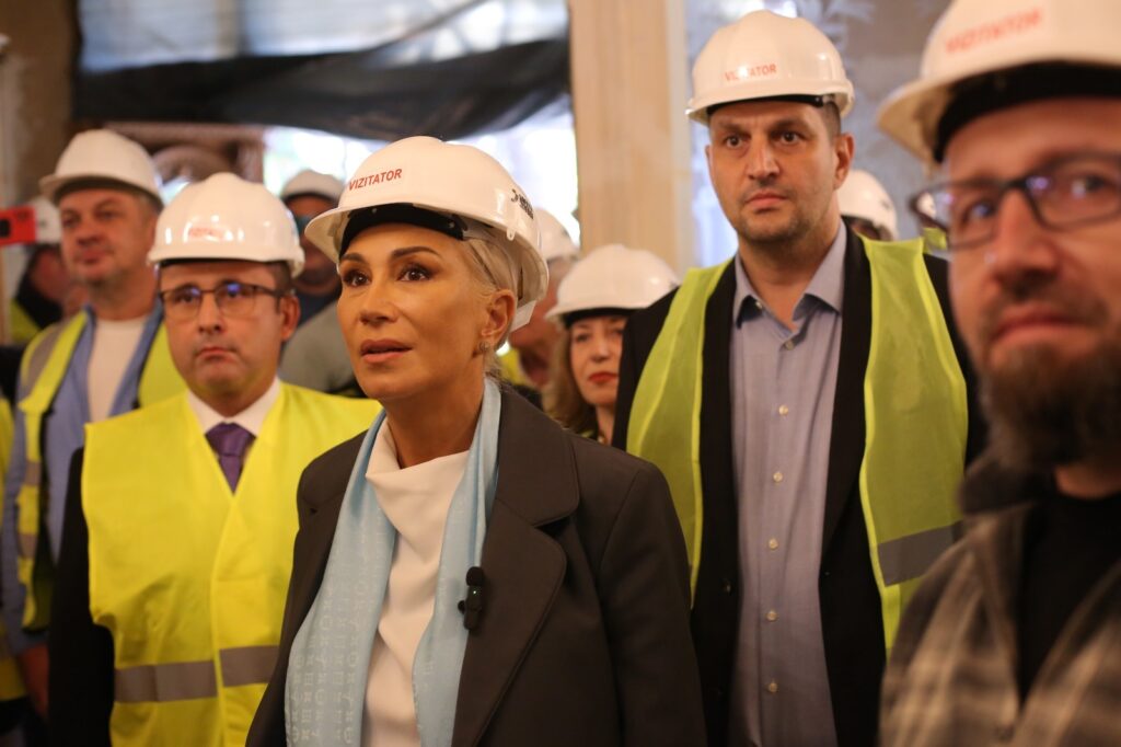 Ministrul Culturii, Raluca Turcan, în vizită pe şantierul Bibliotecii Omnia din Craiova