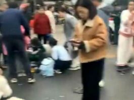 China: Elevi răniți, după ce o mașină a intrat în mulțime, în fața unei școli