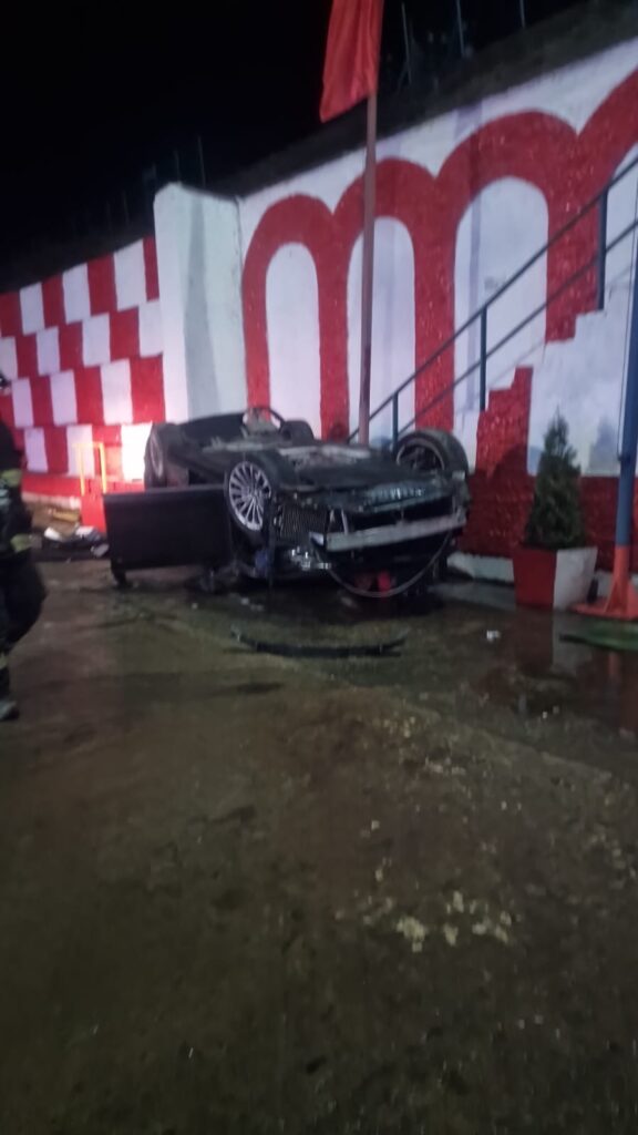 Un bărbat a căzut cu mașina de pe barajul din Târgu Jiu