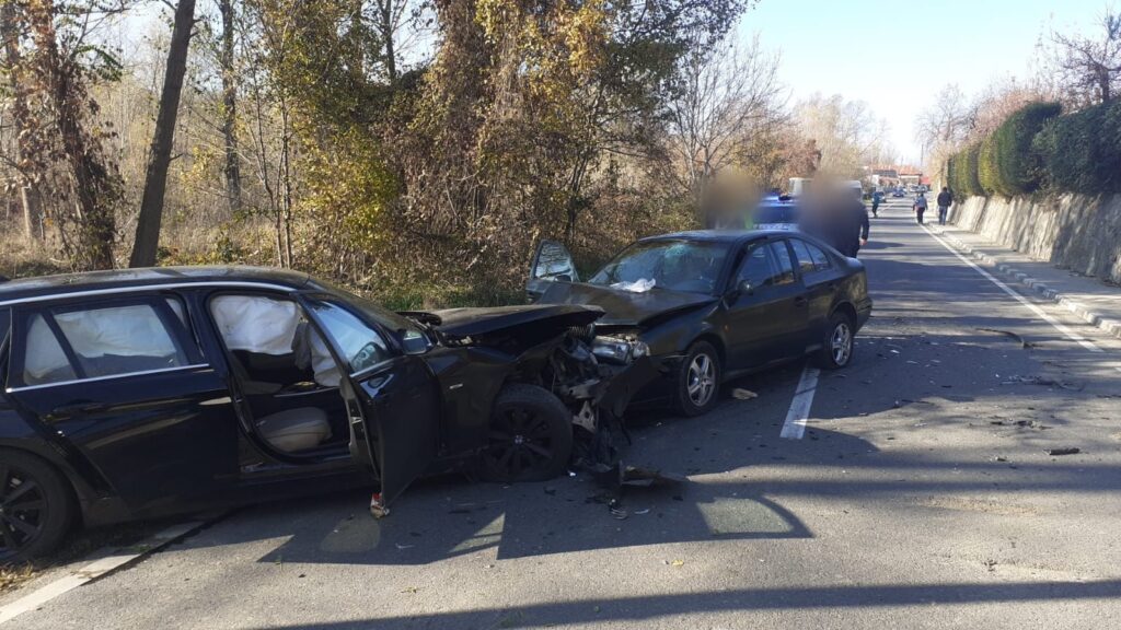 Vâlcea: Accident cu doi răniți la Păușești-Măglași
