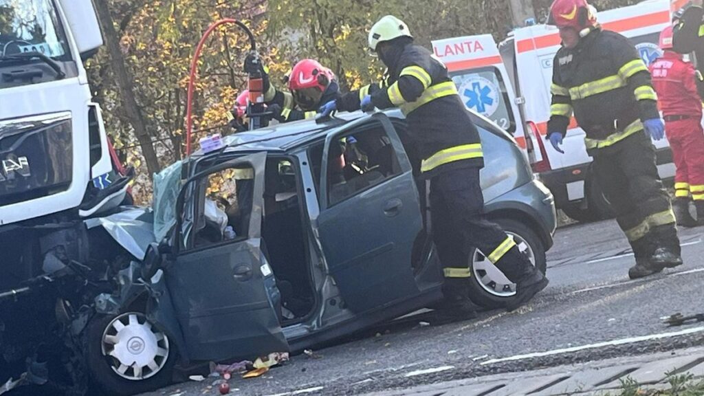 Tragedie pe o șosea din Mureș. Patru persoane și-au pierdut viața într-un cumplit accident