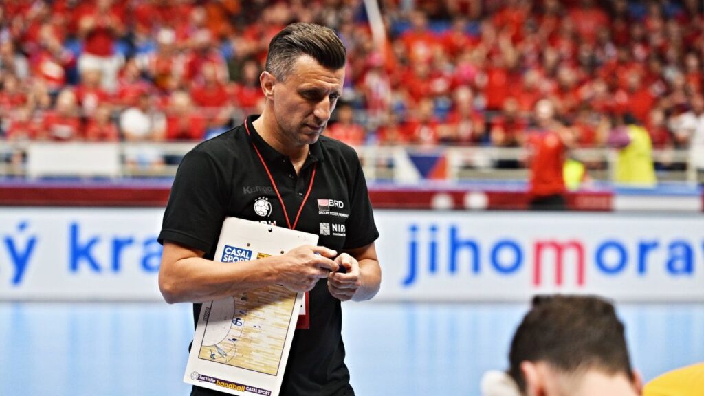 Handbal (m) / George Buricea: „Nu mă aşteptam să deschidem meciul aşa dezamăgitor!“