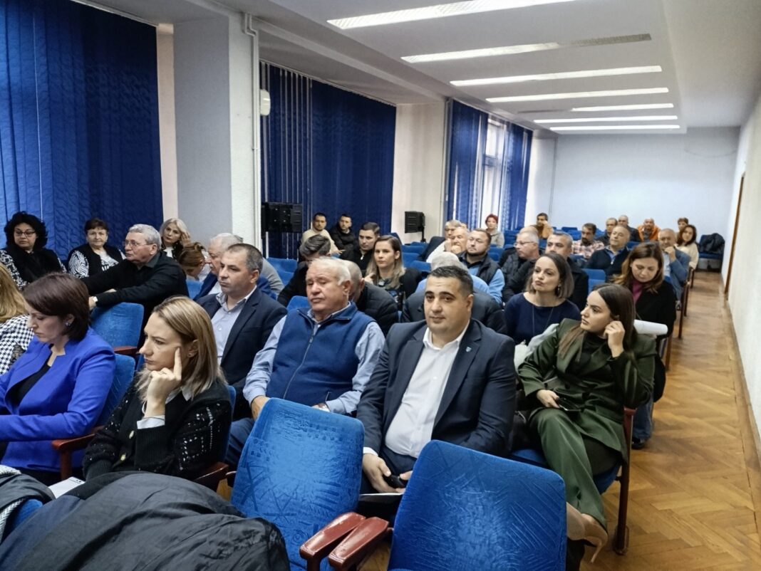 Gorj: Doi consilieri județeni depun azi jurământul