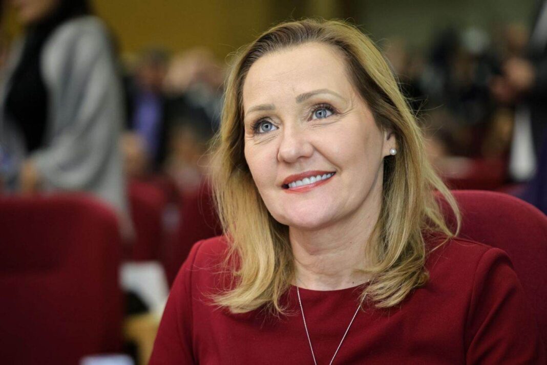 Elena Lasconi: Categoric nu mă retrag! Am convingerea că voi fi cel mai bun președinte al României