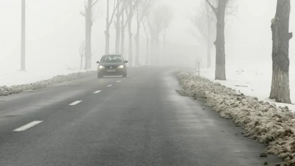Cod galben de ceață în Dolj, Olt și Vâlcea