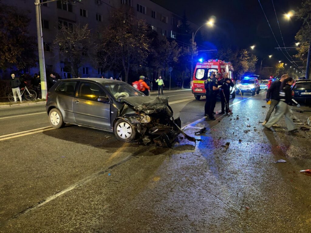 O femeie a murit și două persoane au fost grav rănite într-un accident