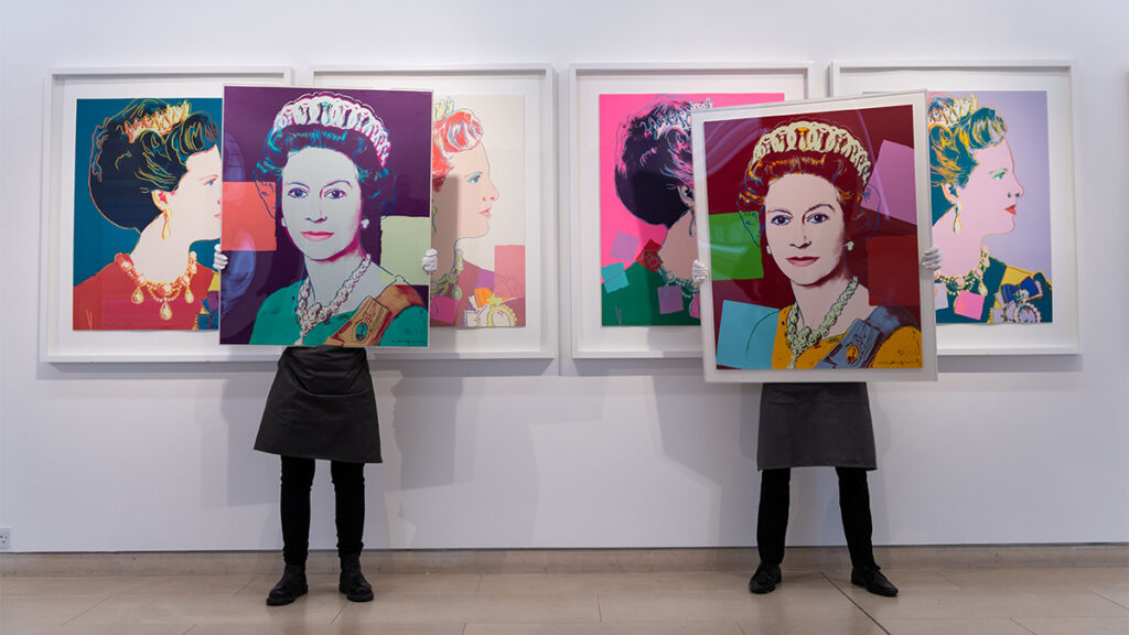 Două opere de artă ale lui Andy Warhol furate dintr-o galerie din Țările de Jos