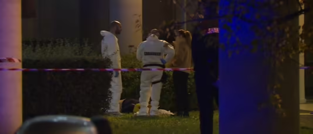 Un român din Italia acuzat de crimă s-a aruncat pe geam dintr-un spital