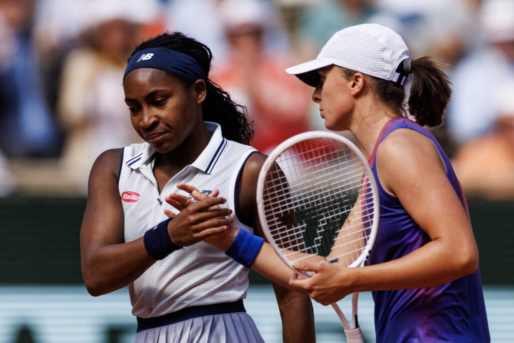 Gauff a învins-o pe Swiatek şi e în semifinale la Turneul Campioanelor