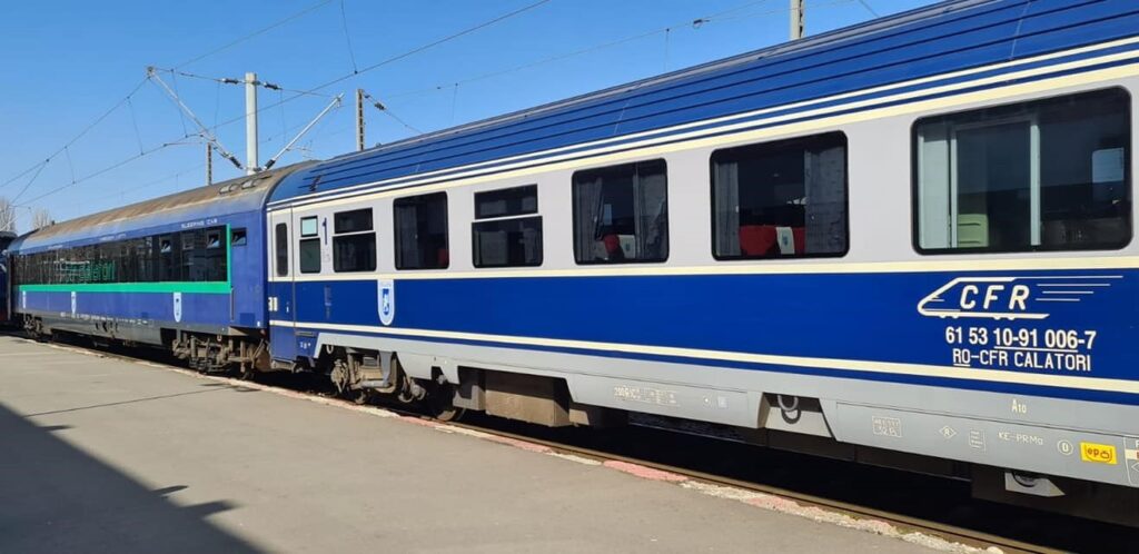 CFR a alocat fonduri pentru salubrizarea vagoanelor de călători din revizia Târgu Jiu 