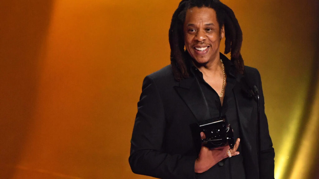 Jay-Z acuzat că a violat o minoră împreună cu de P Diddy