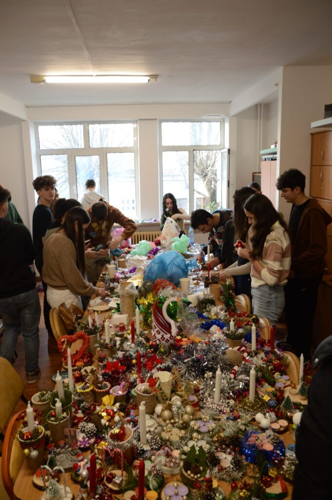 Liceenii din cadrul Colegiului Național „Ecaterina Teodoroiu”, acțiune caritabilă