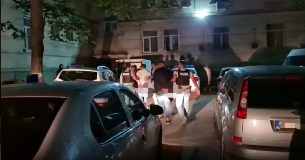 Au bătut un cuplu pentru un loc de parcare şi fost condamnaţi cu suspendare