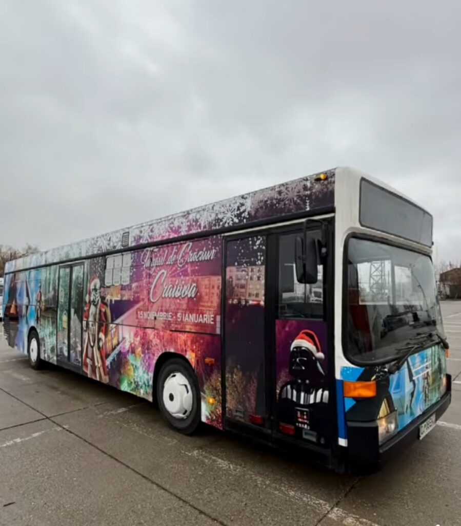 Moş Nicolae vine la Craiova cu Party Bus