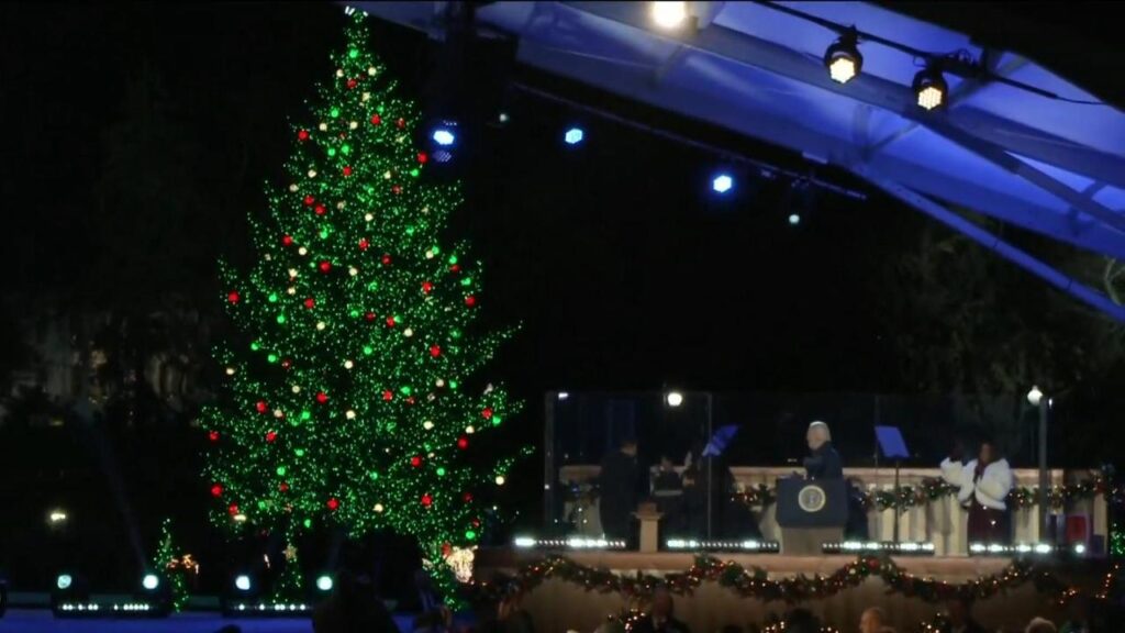 (VIDEO) Joe Biden a aprins luminițele bradului național de Crăciun din Statele Unite