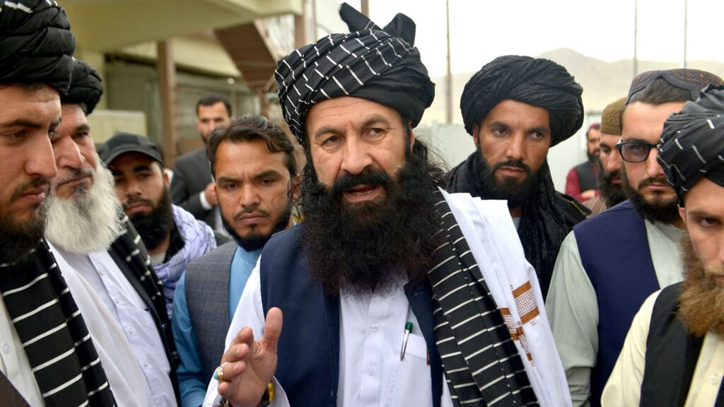 Un ministru refugiat taliban, ucis într-un atentat sinucigaş cu bombă din Kabul