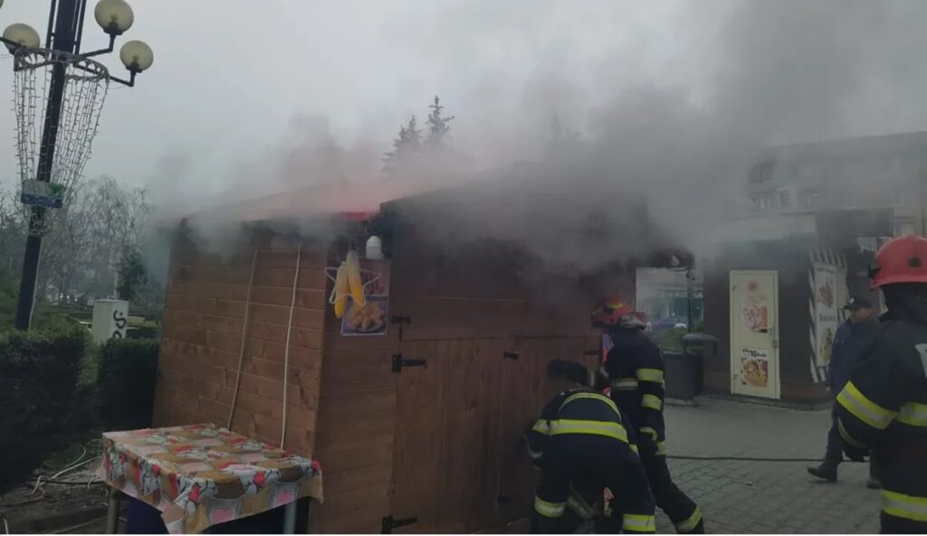 Incendiu la Târgul de Crăciun din Ploieşti
